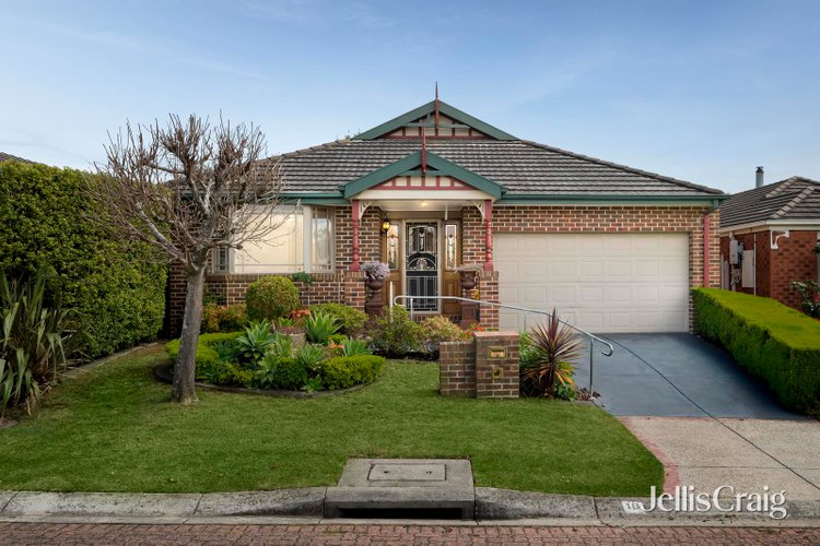 18 Sunnyridge Court Chirnside Park 3116