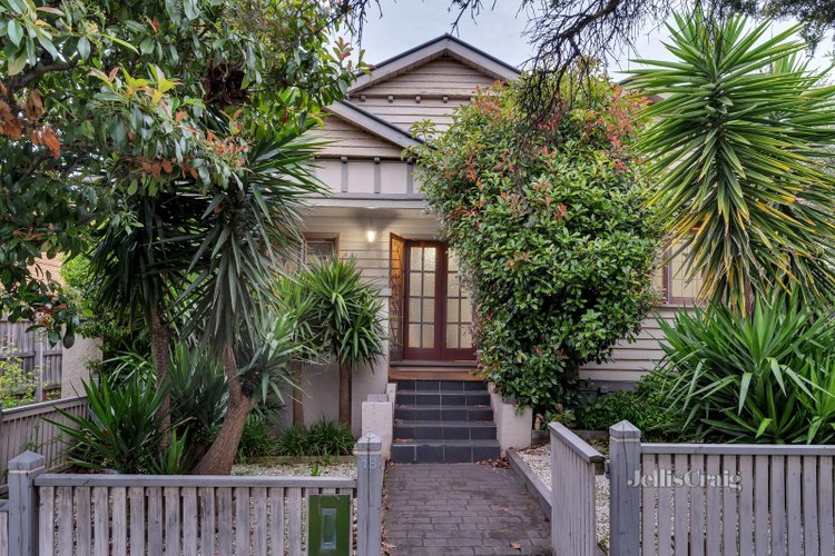 18 Trenoweth Street Brunswick West 3055