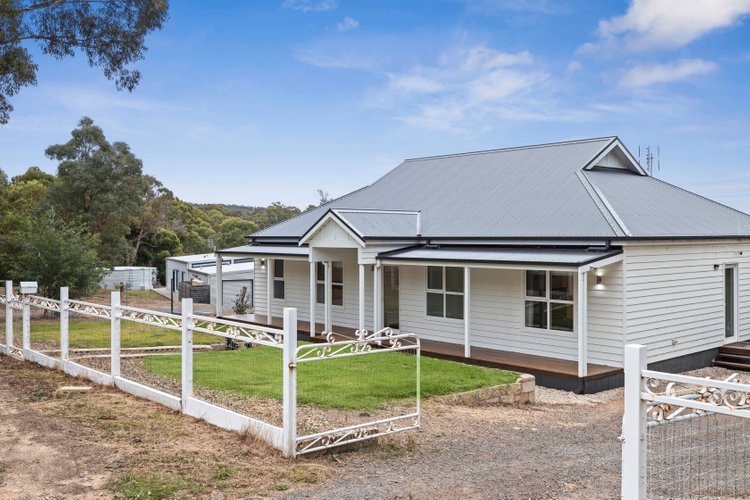 18 Twentieth Street  Hepburn 3461