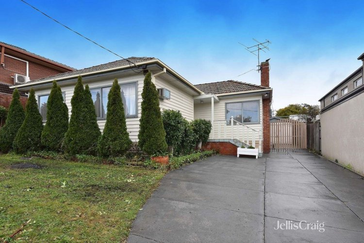 18 Vaux Street Pascoe Vale South 3044