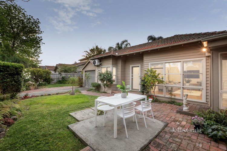 18 Wattle Grove Malvern East 3145