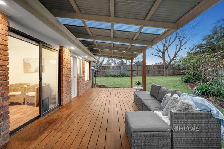 1 8 Weidlich Road Eltham North 3095
