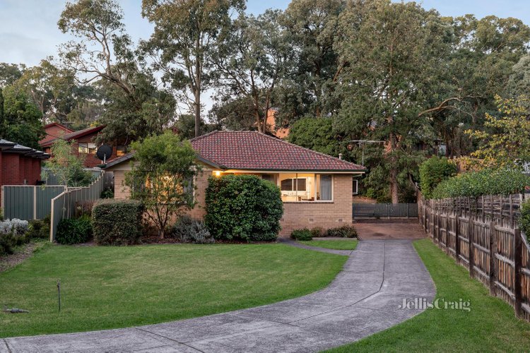 18 Wembley Close Briar Hill 3088