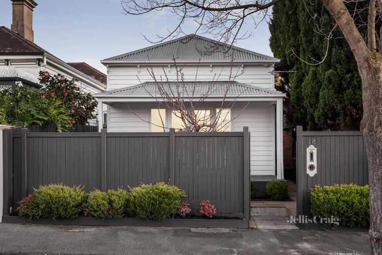 18 Wrights Terrace Prahran 3181