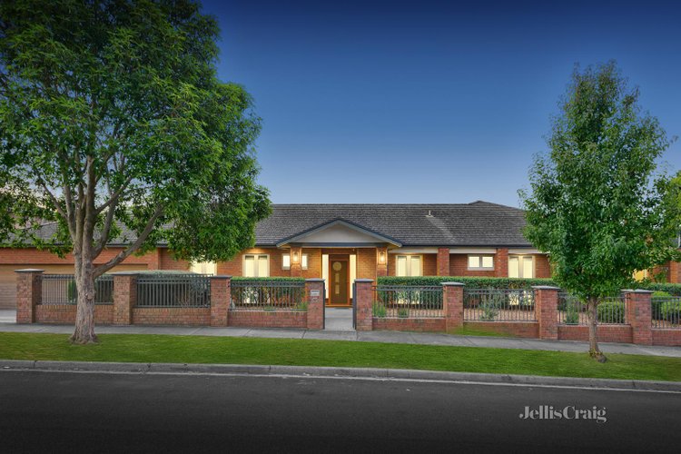 181-183 Blackburn Road Doncaster East 3109