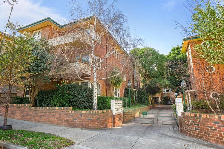 18 14A Chapel Street St Kilda 3182