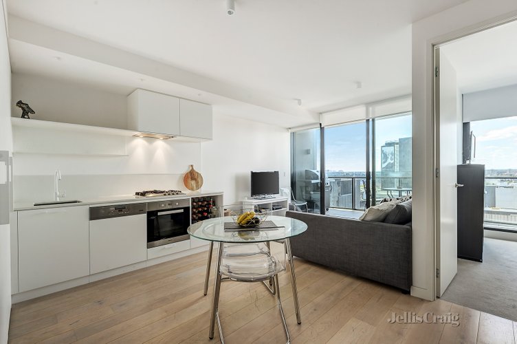1816/7 Claremont Street South Yarra 3141