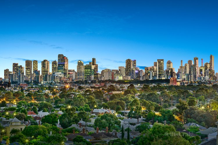 18 1A Campbell Grove Northcote 3070