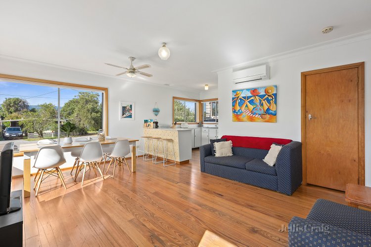 182 Eighth Avenue Rosebud 3939
