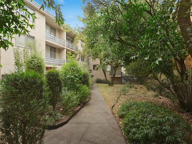 18 36-38 Elphin Grove Hawthorn 3122