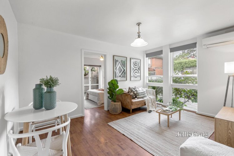 18 37 Nepean Highway Elsternwick 3185