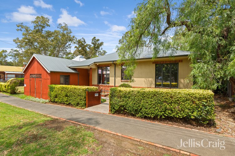 1/840 Heidelberg - Kinglake Road Hurstbridge 3099