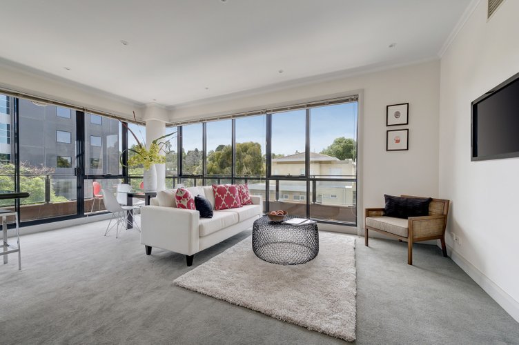 18/6 Christine Crescent Richmond 3121