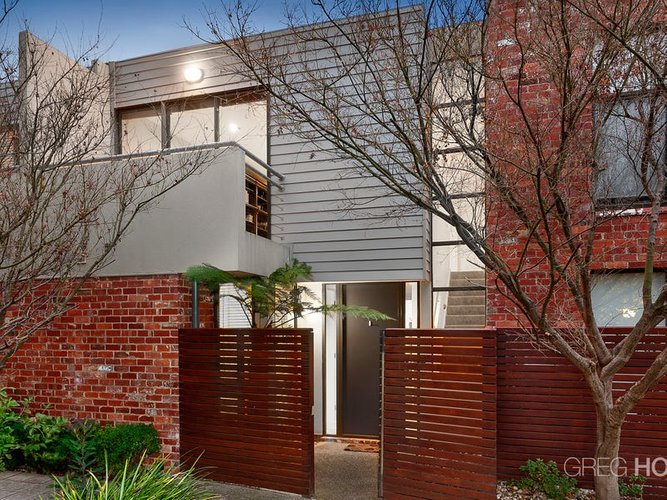 18 97 Cruikshank Street Port Melbourne 3207