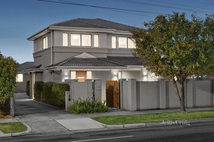 1 898 Centre Road Bentleigh East 3165