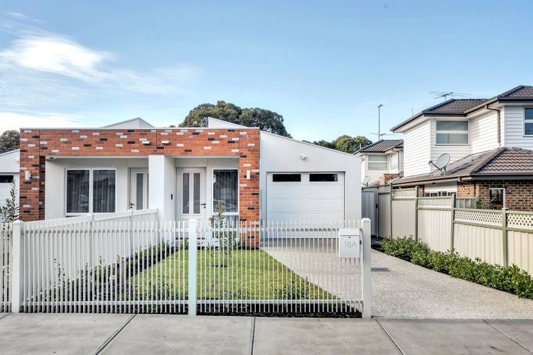 18a Margaret Street  Oak Park 3046