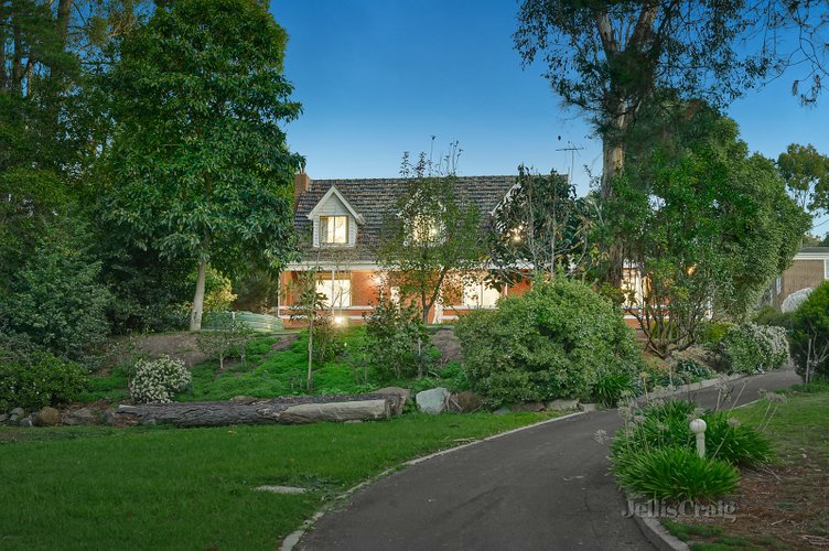 19-21 Ennismore Crescent Park Orchards 3114