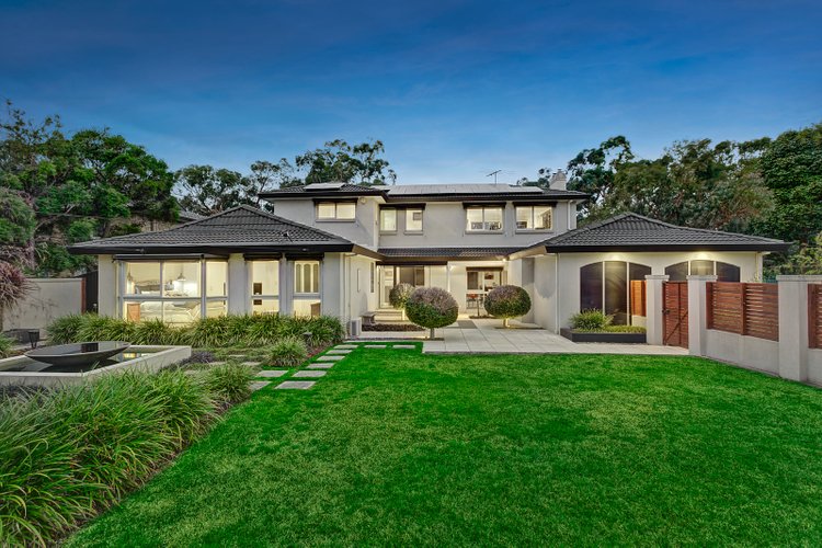 19 Appletree Drive Glen Waverley 3150