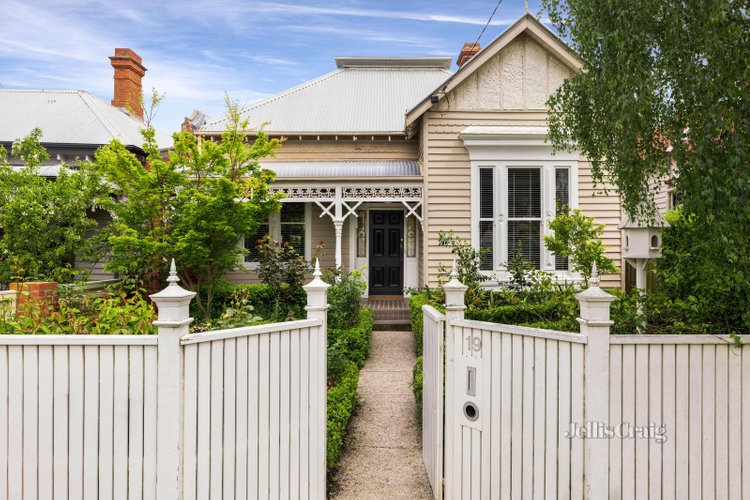 19 Ascot Street North Ballarat Central 3350