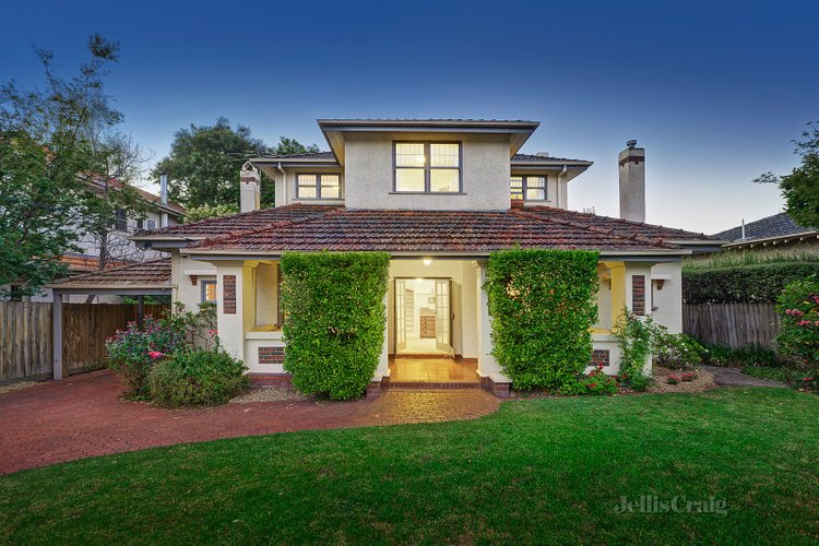19 Avenue Athol  Canterbury 3126