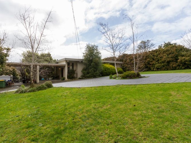 19 Cambridge Road Mooroolbark 3138