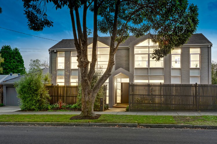 19 Chestnut Street Surrey Hills 3127