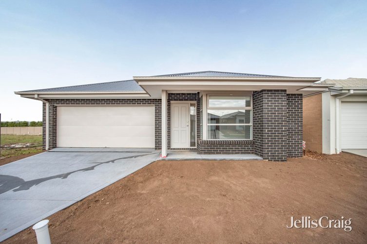 19 Cruz Road  Winter Valley 3358