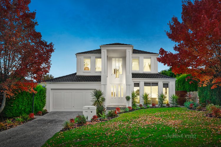 19 Dena Court Templestowe 3106