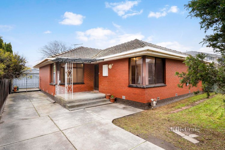 19 Errington Road St Albans 3021