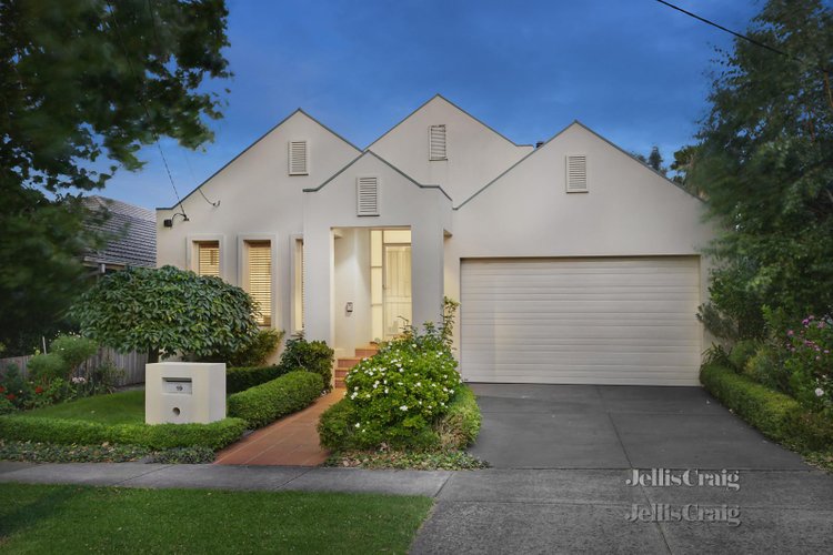 19 Fellows Street Mitcham 3132