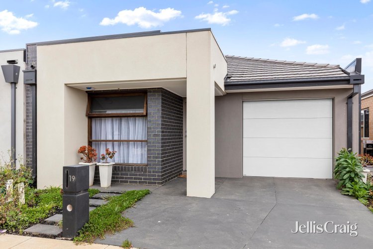 19 Fleurieu Circuit Armstrong Creek 3217