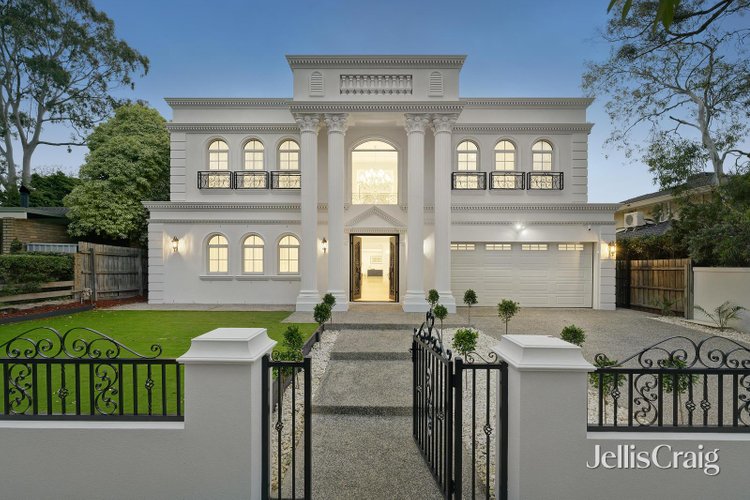 19 Glen Tower Drive Glen Waverley 3150