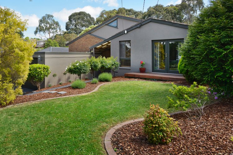 19 Grevillea Road Doncaster East 3109