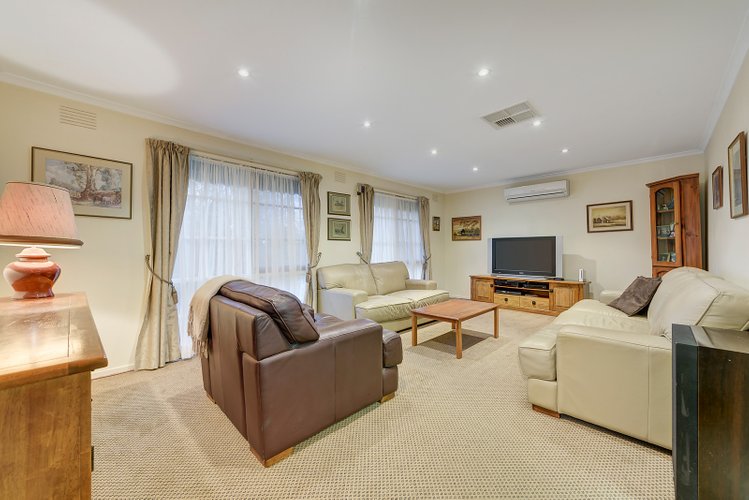 19 Guinevere Parade Glen Waverley 3150