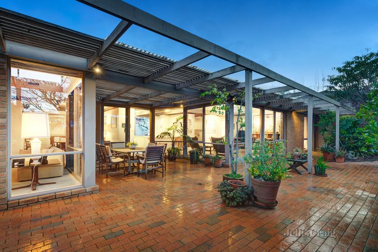 19 Hilton Street Mount Waverley 3149