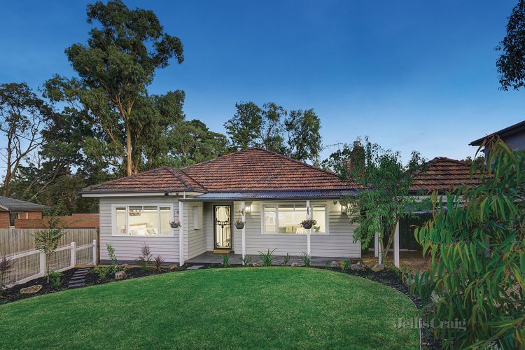 19 Ian Crescent Mitcham 3132