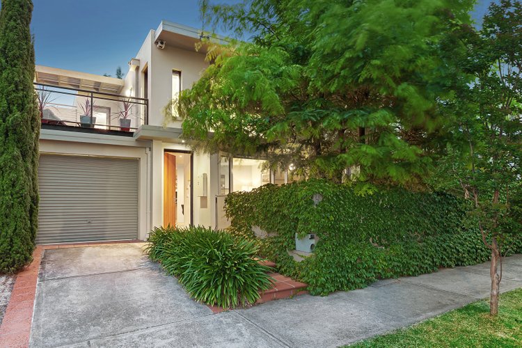 19 James Avenue Kew 3101