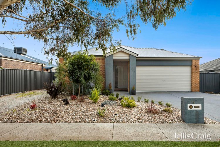 19 Jessie Evelyn Crescent Kyneton 3444