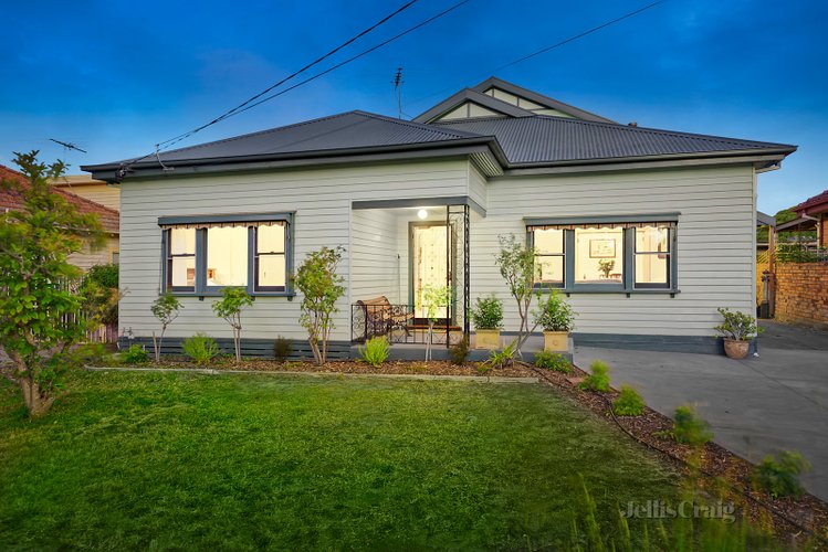 19 Katrina Avenue Murrumbeena 3163