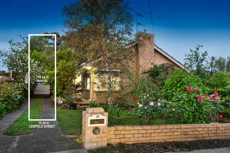 19 Leopold Street Burwood 3125