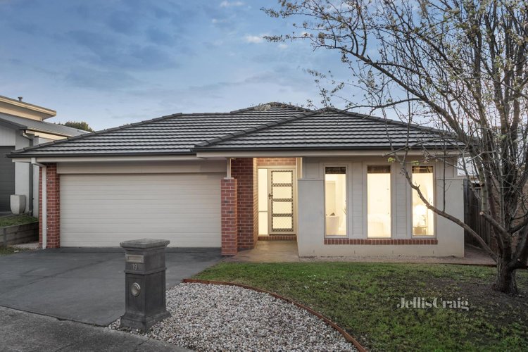 19 Markdale Way Doreen 3754