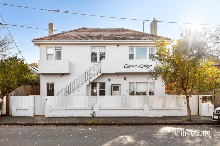 1 9 Marlton Crescent St Kilda 3182