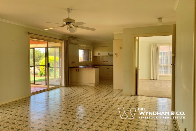 19 Morekana Crescent, Eastwood