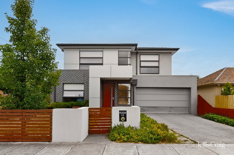 19 Moylan Street Bentleigh East 3165
