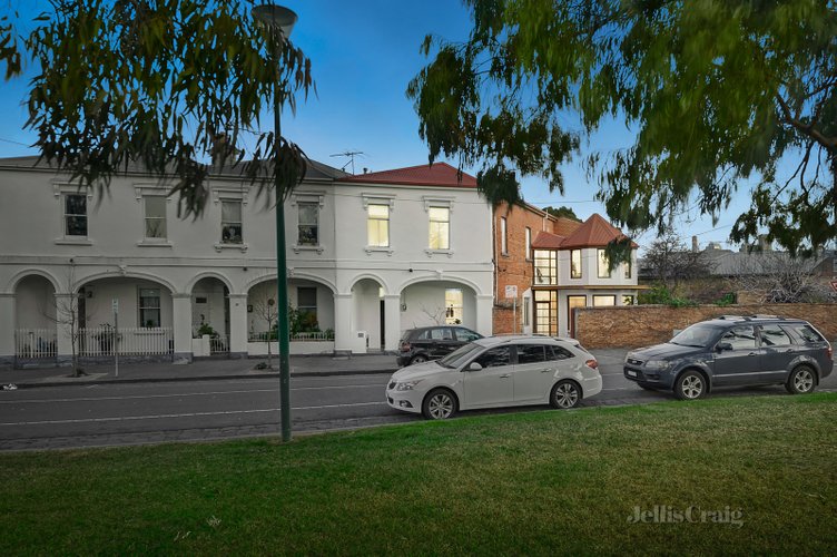 19 Neill Street Carlton 3053