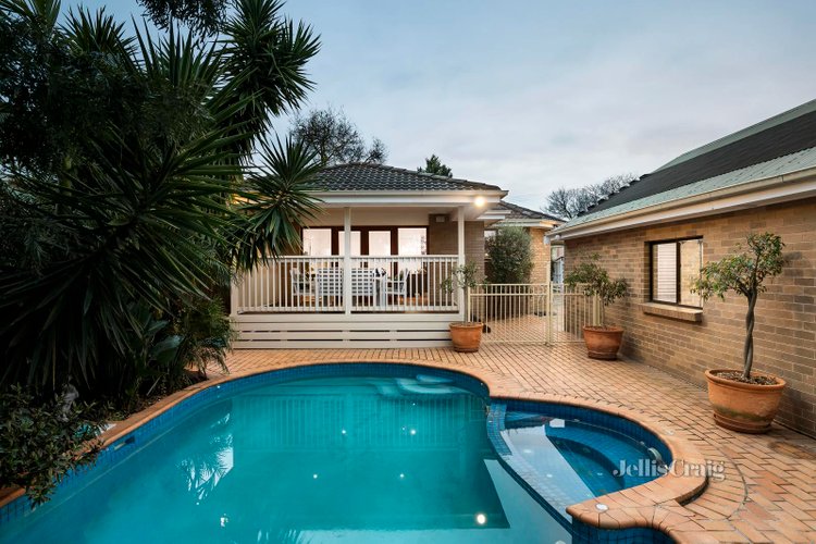 19 Nicholls Street Macleod 3085
