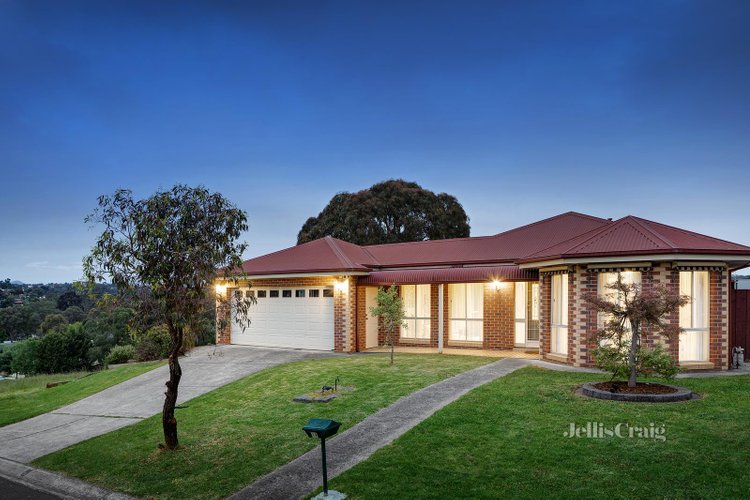 19 Nicole Crescent Diamond Creek 3089