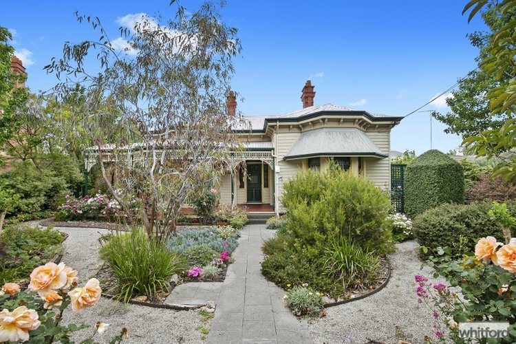 19 Pevensey Crescent, Geelong