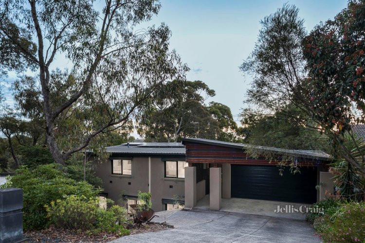 19 Quentin Way Eltham 3095