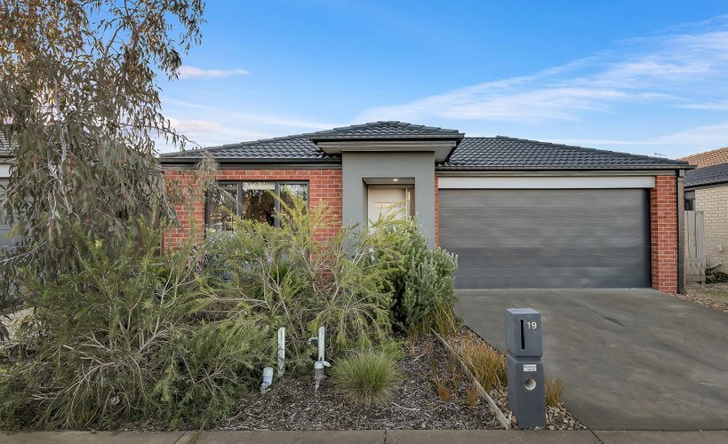19 Sanderling Avenue Armstrong Creek 3217